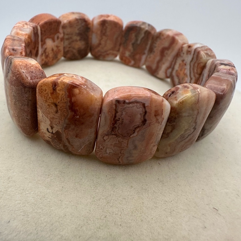 Banded Agate Beaded Elastic Bracelet - Picture 4 of 13